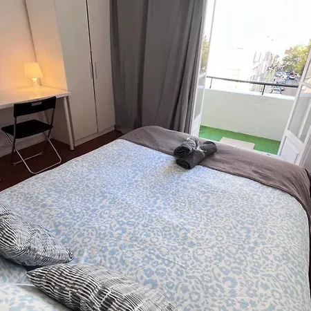 Airport Homestay Lisbon